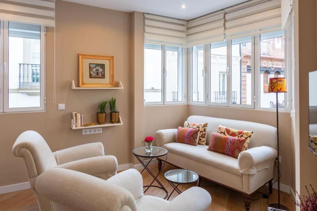 Plaza Nueva Deluxe Suite By Valcambre Севиля Екстериор снимка