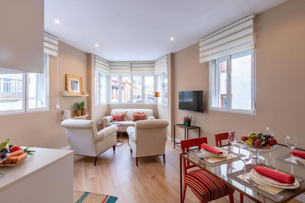 Plaza Nueva Deluxe Suite By Valcambre Севиля Екстериор снимка